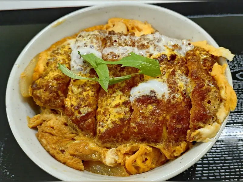 煮込みカツ丼
