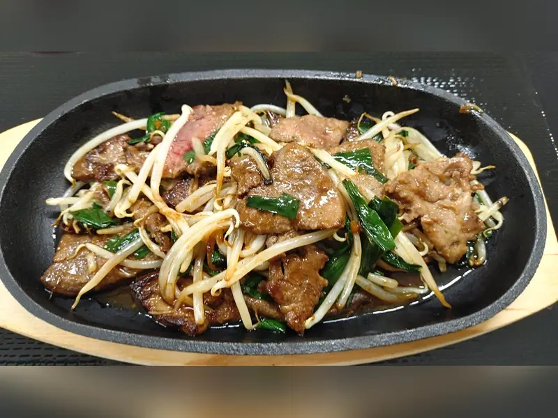 鉄板レバニラ定食